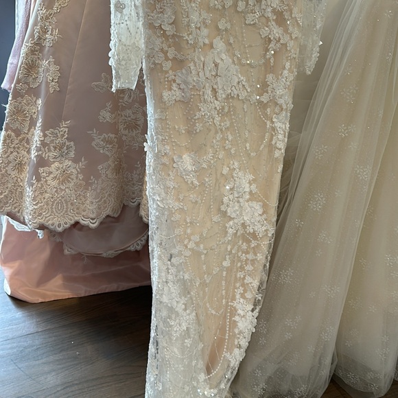 CASABLANCA BRIDAL 2476 Style Lauren in Champagne/Ivory Size 14 - Picture 5 of 8